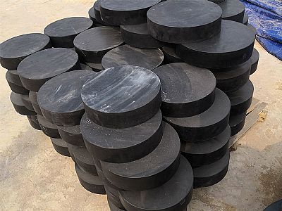 泗阳县板式橡胶支座由若干层橡胶片与薄钢板经加压硫化